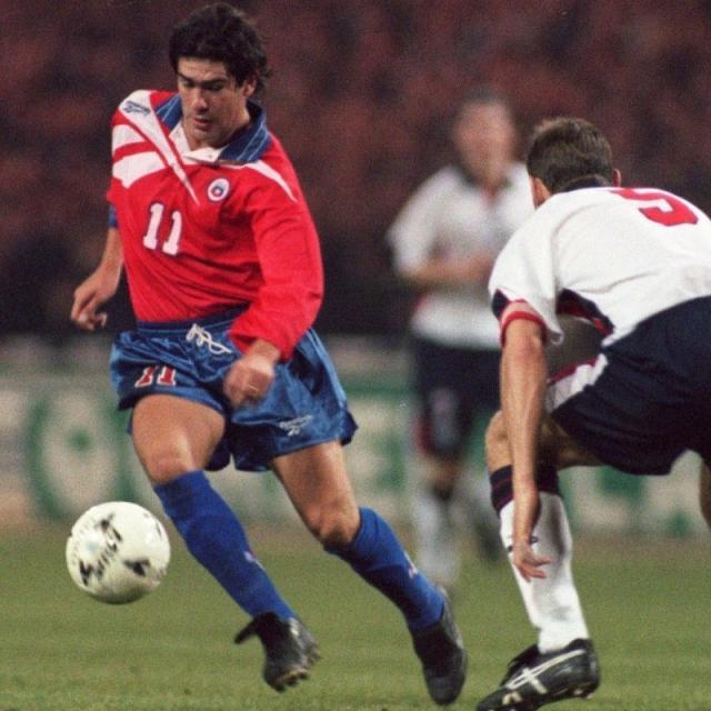 1676136100033057146.jpg 安卓版-【人物】25年前,那个征服温布利的智利杀手